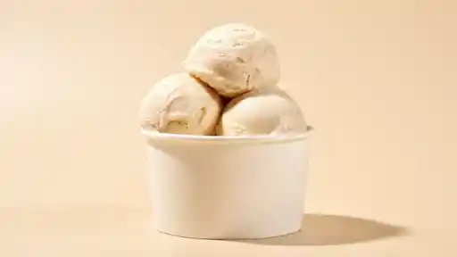 Vanilla dish 3 scoops